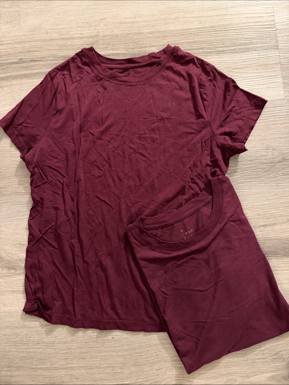 2 a new day Crew Neck Short Sleeve Tee - Burgundy